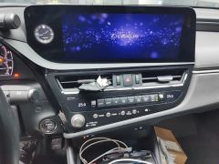 Lexus ES 300h Excellence Edition - ფოტო 17