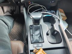 Lexus ES 300h Excellence Edition - ფოტო 19