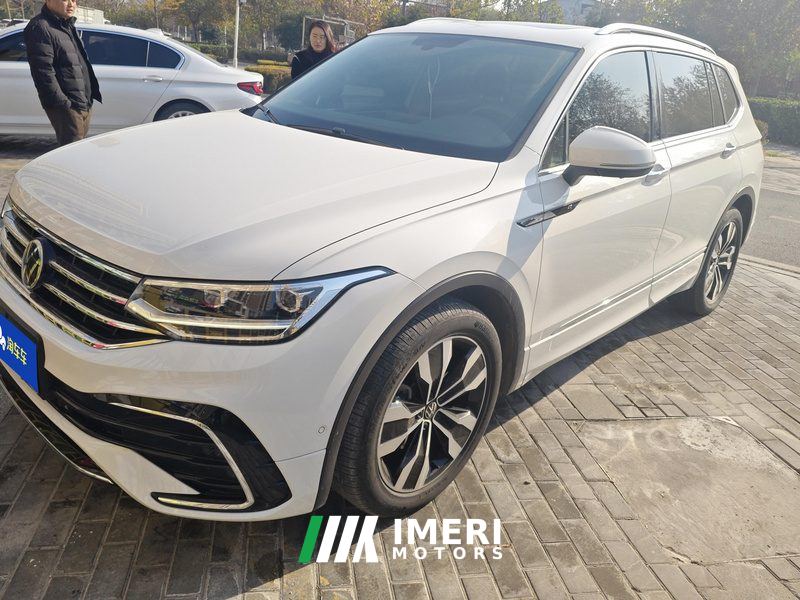 Volkswagen Tiguan L 330TSI 2WD R-Line Beyond Luxury Edition