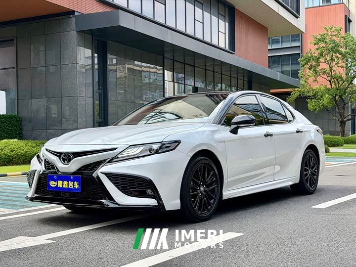 Toyota Camry 2.0S Knight Edition