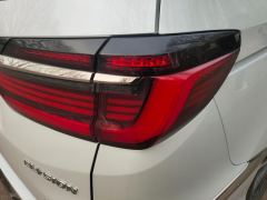 Honda Elysion e:HEV 2.0L Luxury Edition - фото 5