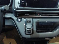 Honda Elysion e:HEV 2.0L Luxury Edition - ფოტო 19