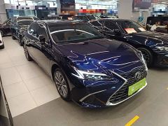 Lexus ES 200 Premium Edition - ფოტო 3