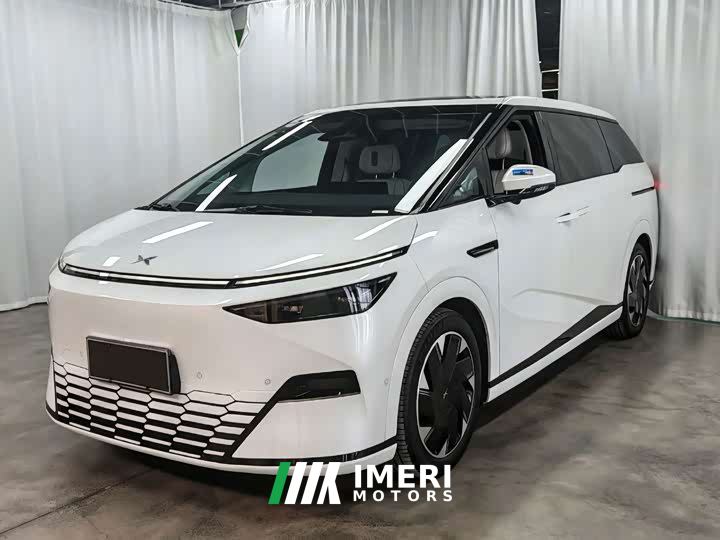 XPeng X9 640 AWD High Performance Max - автомобиль из Китая