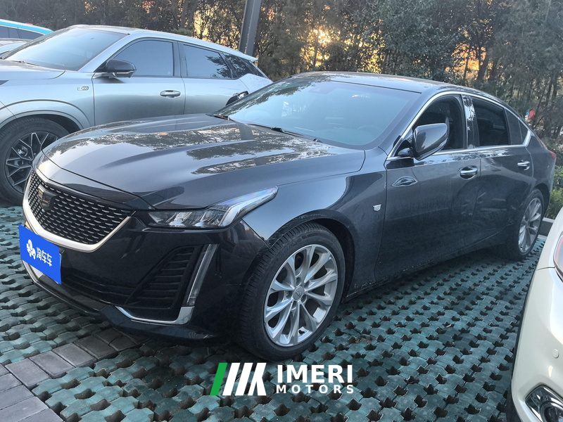 Cadillac CT5 28T Luxury (Standard)