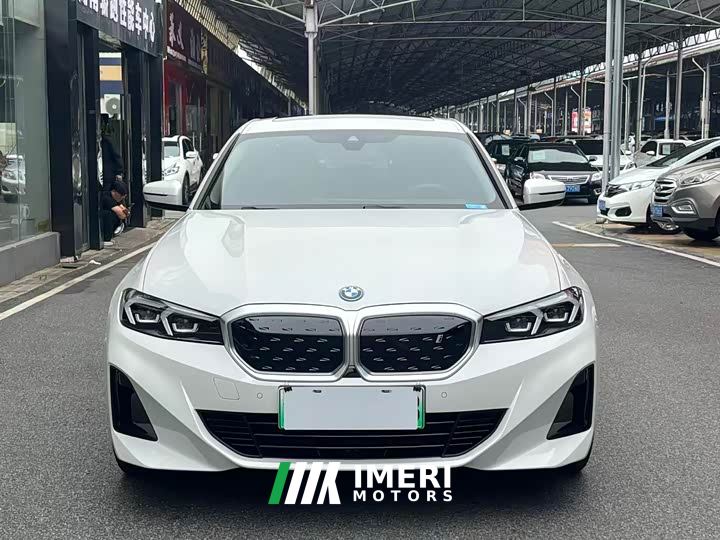 BMW i3 eDrive 35 L