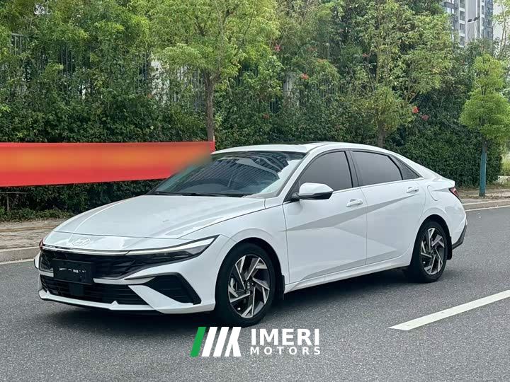 Hyundai Elantra 1.5L CVT Luxury