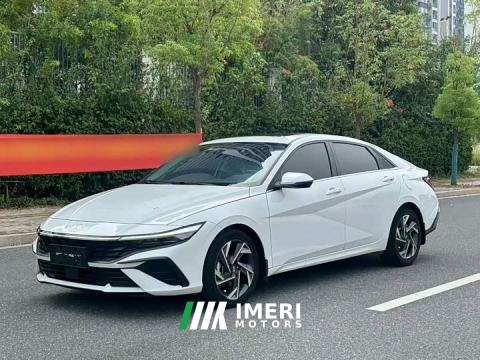 2024 Hyundai Elantra 1.5L CVT Luxury