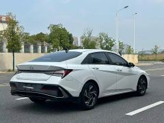 Hyundai Elantra 1.5L CVT Luxury - ფოტო 7