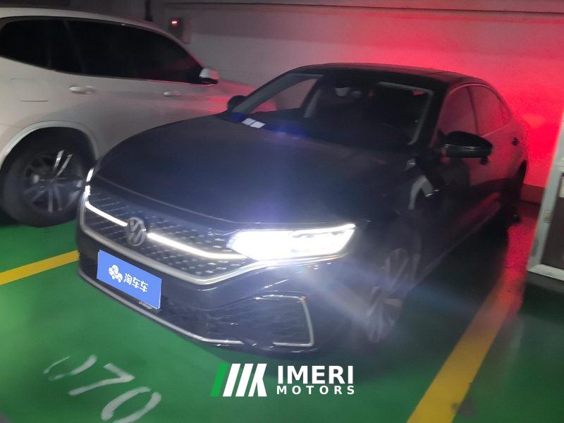 Volkswagen Passat 330TSI Luxury Edition - автомобиль из Китая