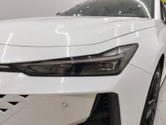 Changan UNI-V 1.5T Premium - ფოტო 4