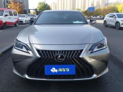 Lexus ES 260 Excellence Edition - ფოტო 3