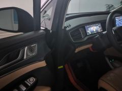 Denza D9 DM-i 1.5T 190km AWD Version 7 - ფოტო 13