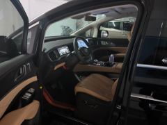Denza D9 DM-i 1.5T 190km AWD Version 7 - ფოტო 14