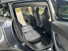 Tesla Model Y Long Range All-Wheel Drive - фото 9
