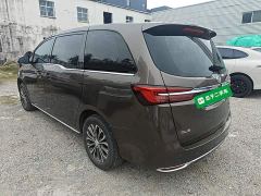 Buick GL8 Land Business Class Comfort Edition - ფოტო 4