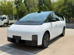 Li Auto Li Xiang MEGA Ultra - ფოტო 2
