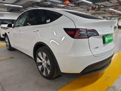Tesla Model Y Rear-Wheel Drive - ფოტო 4