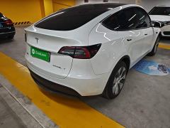 Tesla Model Y Rear-Wheel Drive - ფოტო 6