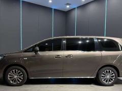 Buick GL8 Land Business Class Comfort Edition - photo 5