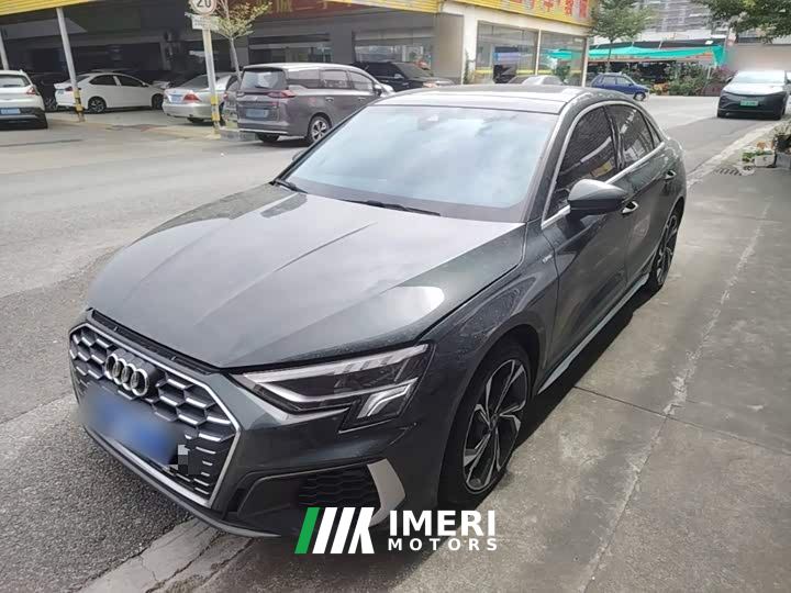 Audi A3 A3L Limousine 35 TFSI Luxury Sport