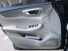 Roewe MG iMAX8 400TGI Prestige - photo 12