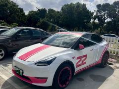 Tesla Model Y Standard Range RWD - фото 1
