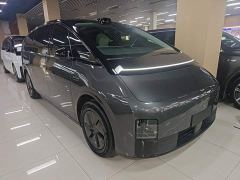 Li Auto Li Xiang MEGA Ultra - фото 3