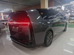 Li Auto Li Xiang MEGA Ultra - фото 6