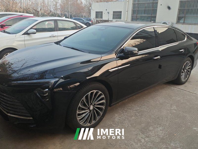 Buick Lacrosse Junyue 28T Yuezun Edition - ავტომობილი ჩინეთიდან