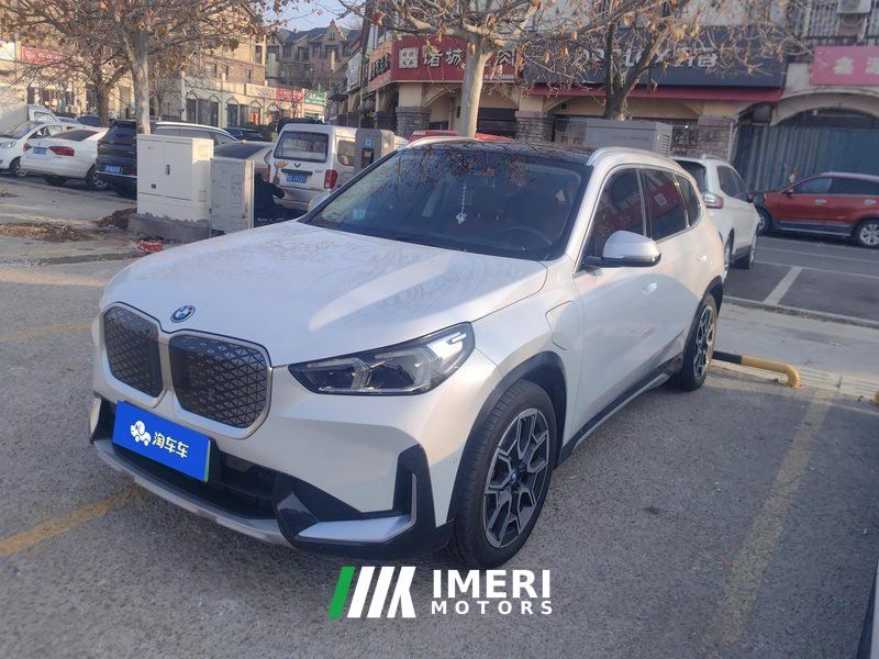 BMW iX1 xDrive30L X Design Package