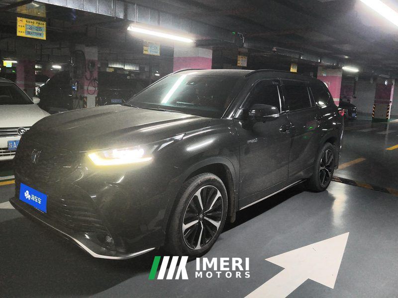Toyota Crown Land Cruiser 2.5L HEV AWDLuxury Edition 7