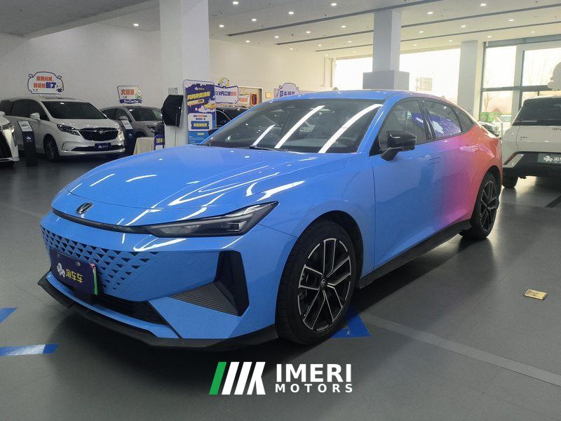 Changan UNI-V Zhidian iDD 1.5L 136km Smart cool type