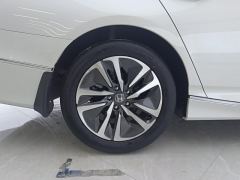 Honda Accord PHEV 2.0L E-CVT Edition - фото 6