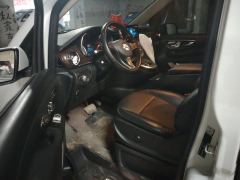 Mercedes-Benz V Class V-Class V 260 Navigator Edition - photo 14