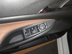 Buick GL6 323T Luxury Version - ფოტო 13