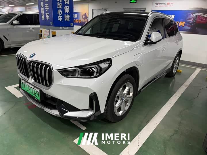 BMW iX1 eDrive25L X Design Package