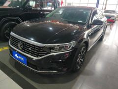 Volkswagen Passat 330TSI Luxury Edition - ფოტო 1
