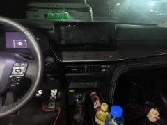 Toyota Camry Dual-Engine 2.0HSE Sport Lite Edition - ფოტო 17