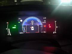 Toyota Camry Dual-Engine 2.0HSE Sport Lite Edition - ფოტო 20