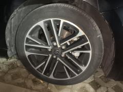 Toyota Camry Dual-Engine 2.0HSE Sport Lite Edition - ფოტო 6