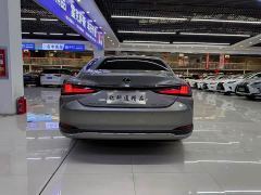 Lexus ES 200 Excellence Edition - photo 5