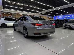 Lexus ES 200 Excellence Edition - photo 6