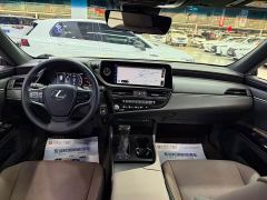 Lexus ES 200 Excellence Edition - photo 8