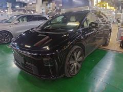Li Auto i6 Four-Wheel Drive Standard Edition - ფოტო 1