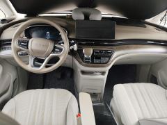 Roewe iMAX8 400TGI Supreme Edition - ფოტო 16