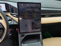 Geely Boyue L 1.5TD DCT Luxury - ფოტო 12