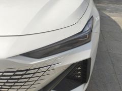 Changan UNI-V Zhidian iDD UNI-V iDD 1.5T 113km Version - ფოტო 4