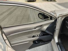 Toyota Camry 2.0G Luxury Edition - photo 12