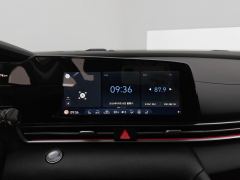 Hyundai Elantra 1.5L CVT Black Knight Limited Edition - ფოტო 17